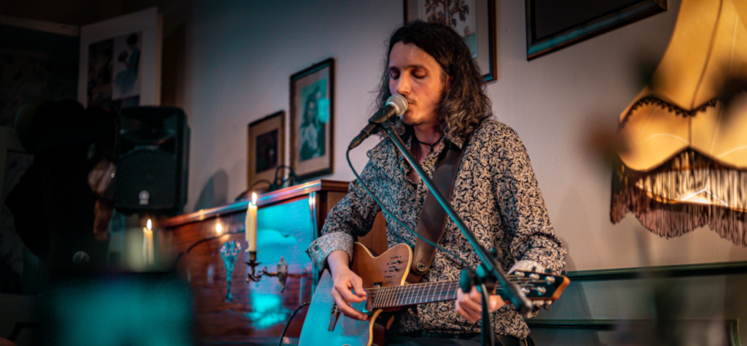 Wszystko Dzieje się Teraz – Kompozytor Maciej Tacher i Japońskie Ikigai